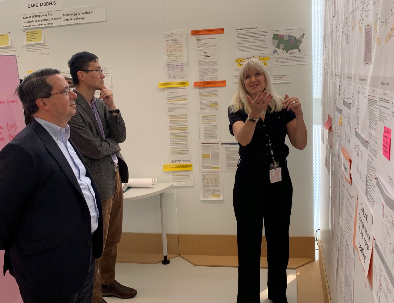 Kim Erwin presenting project to Stephen Weber and Cheng-Kai Kao Kim Erwin presenting project to Stephen Weber and Cheng-Kai Kao